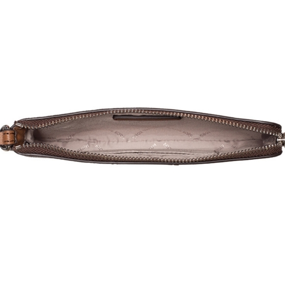 Michael Kors Jet Set LG Stripe Wristlet - Picture 3 of 5